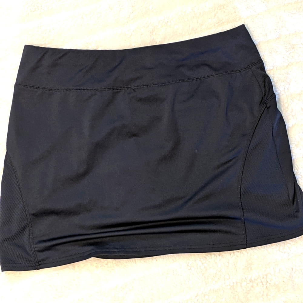 Black Russel Skort
